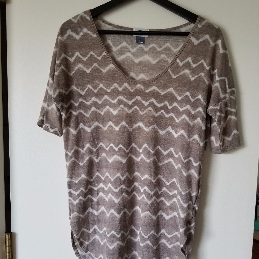 Old Navy Relaxed-Fit Curve-Hem Tunic Tee